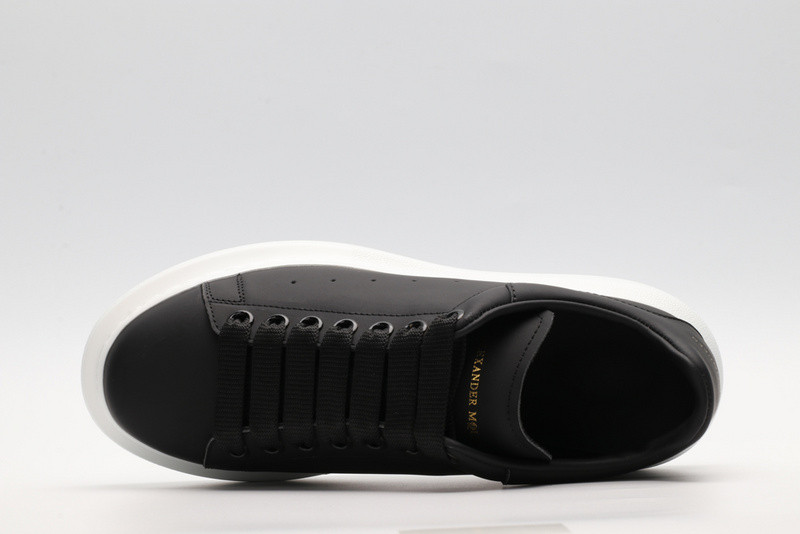 alexer mceen sneakers