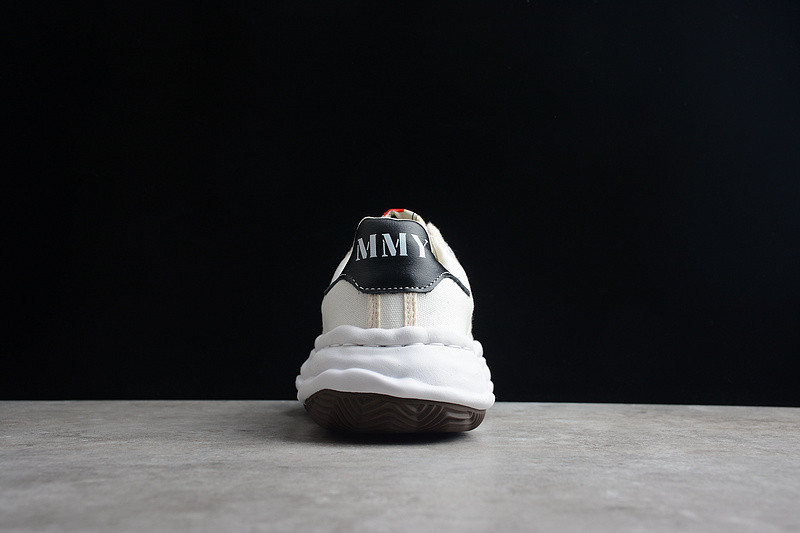Ma*s*n mihara yasuhiro sneaker