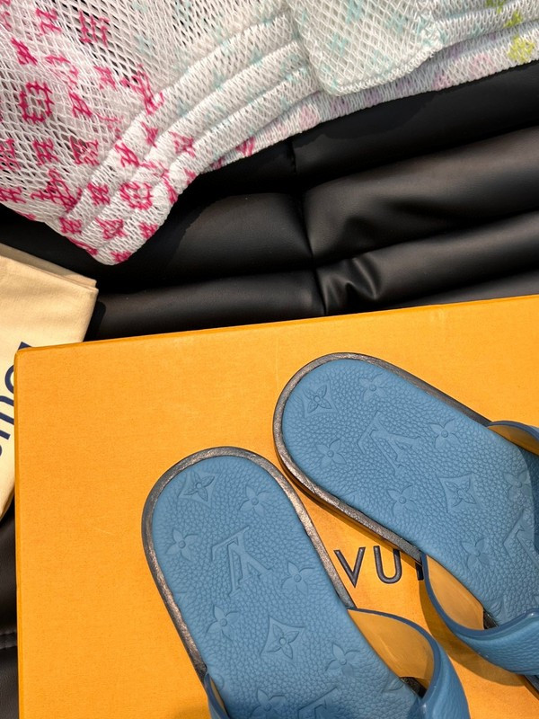 lvt sandals
