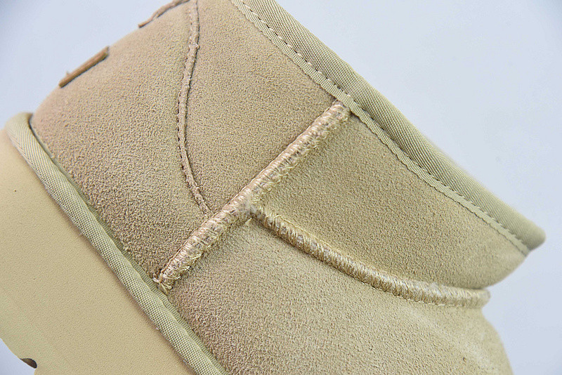 UGG