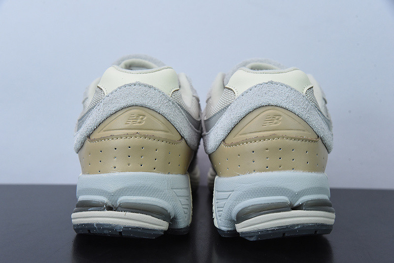 new balance sneaker