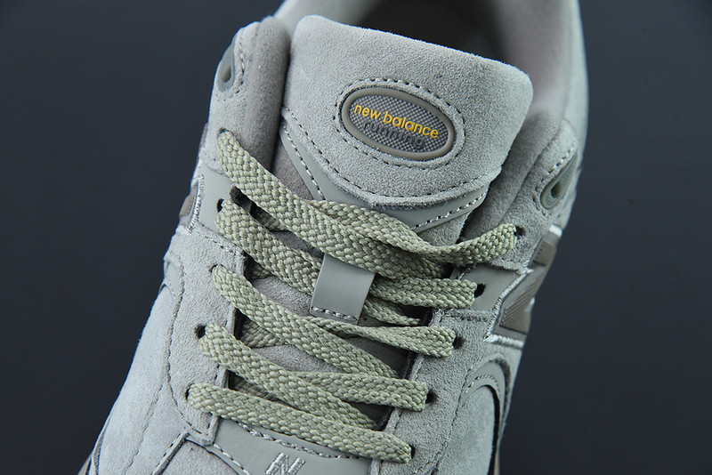 new balance sneaker