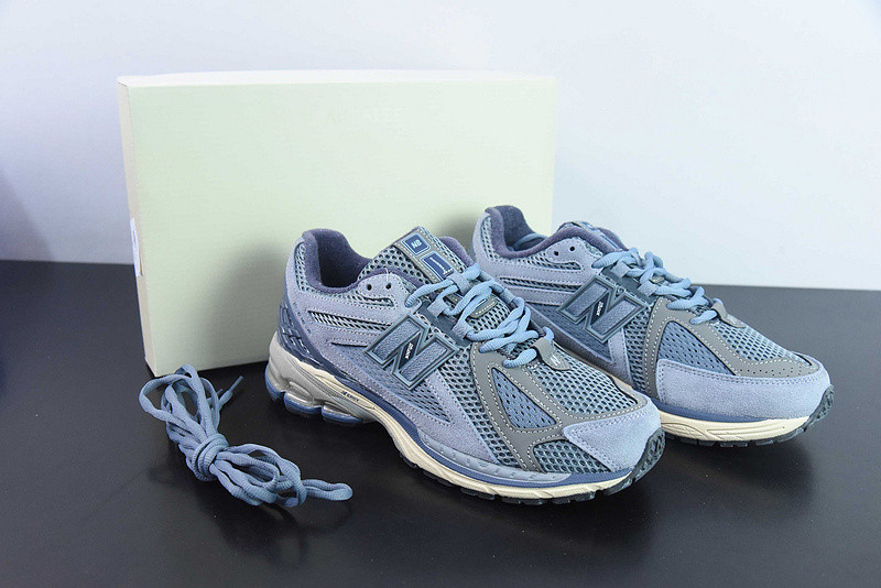 new balance sneaker