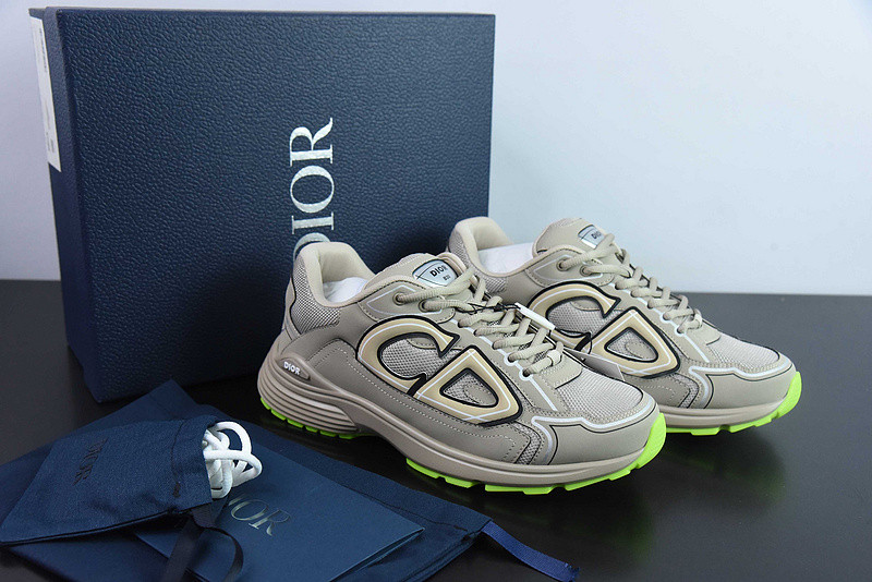 dio* sneaker