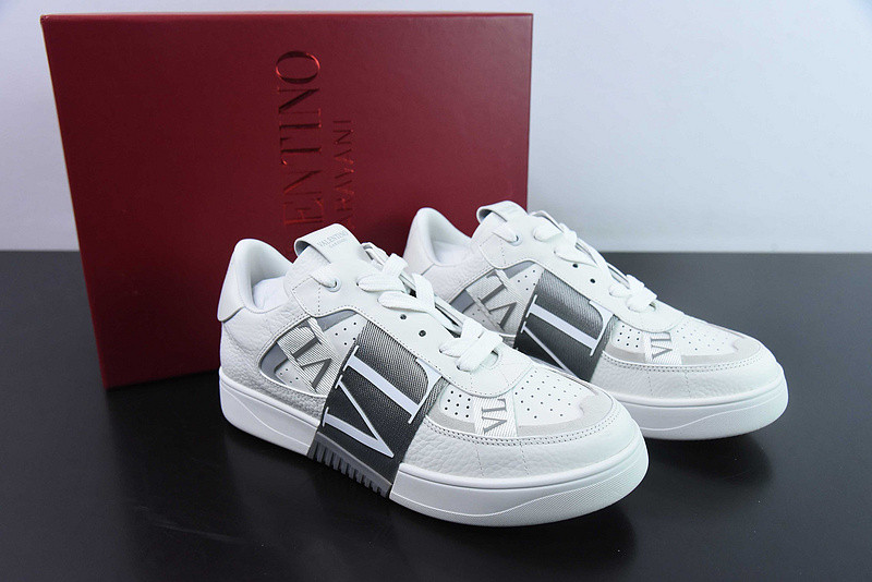valentino sneaker