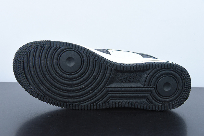 lvt x nike air force1