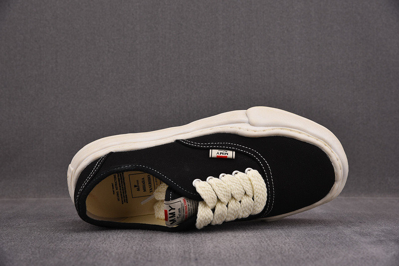 Ma*s*n mihara yasuhiro sneaker
