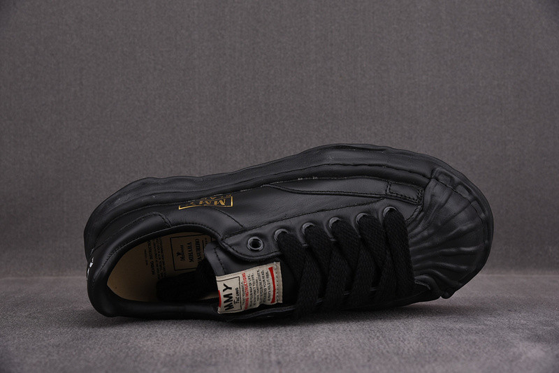 Ma*s*n mihara yasuhiro sneaker