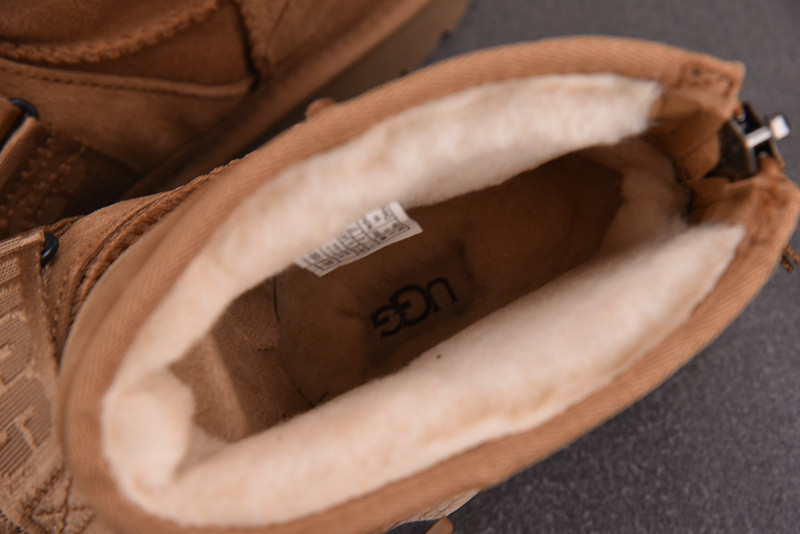 UGG